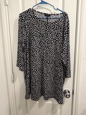 Alfani Black and White Printed Long-Sleeve Shift Dress